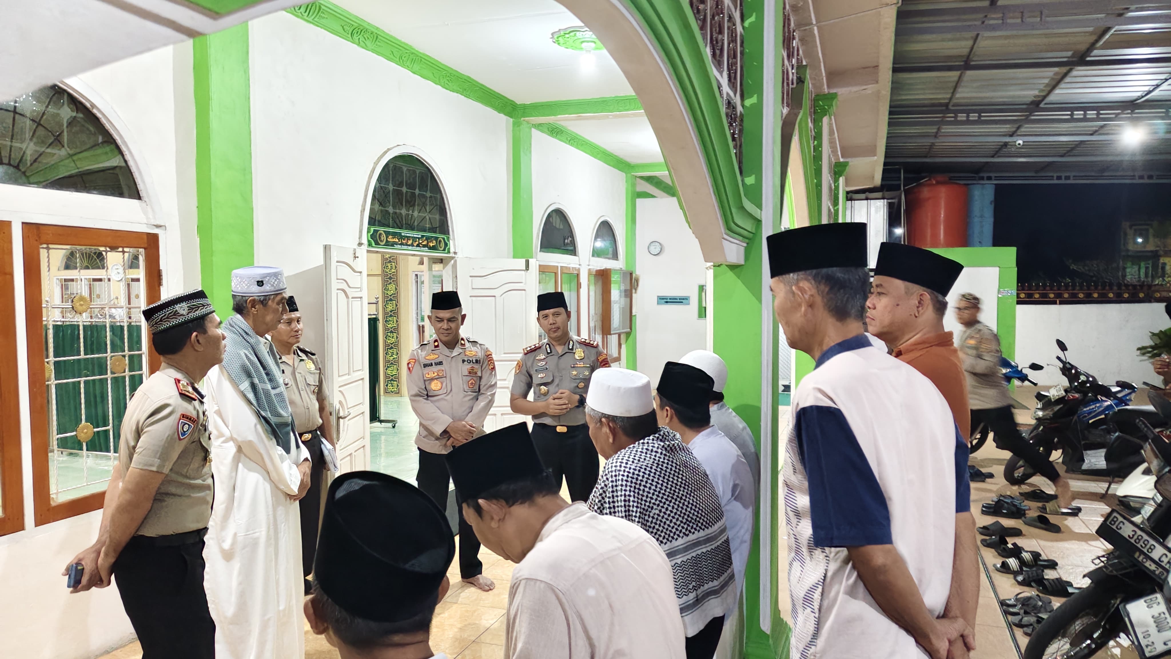 Subuh Keliling di Masjid Darus Sa’adah, Kapolres Prabumulih Ajak Warga Bersama Jaga Kamtibmas