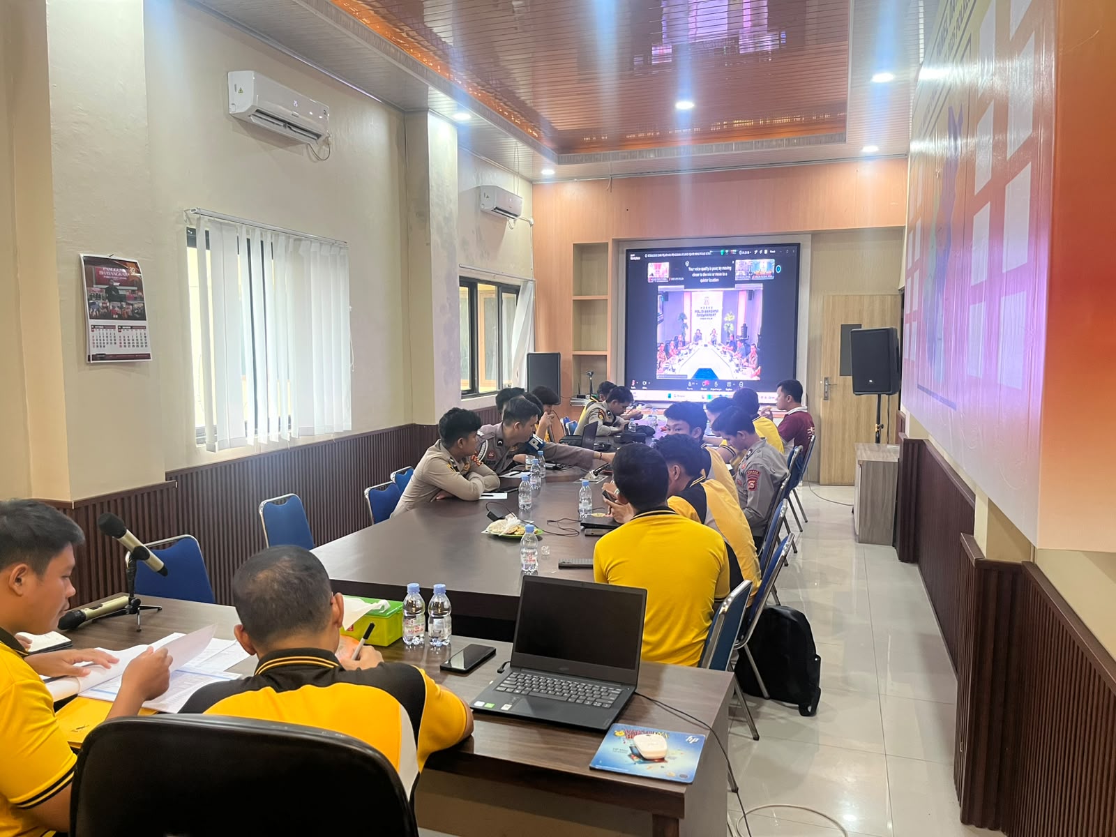 Tingkatkan Kemitraan dan Pelayanan Publik, Wakapolres Empat Lawang dan Operator Ikuti Vicon Quick Wins Polisi Bersama Masyarakat