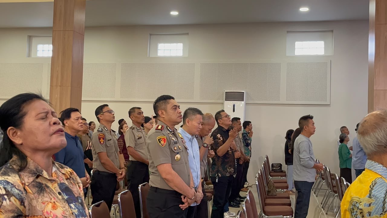 Kapolres OKU Laksanakan Kegiatan Minggu Kasih di GBI Baturaja