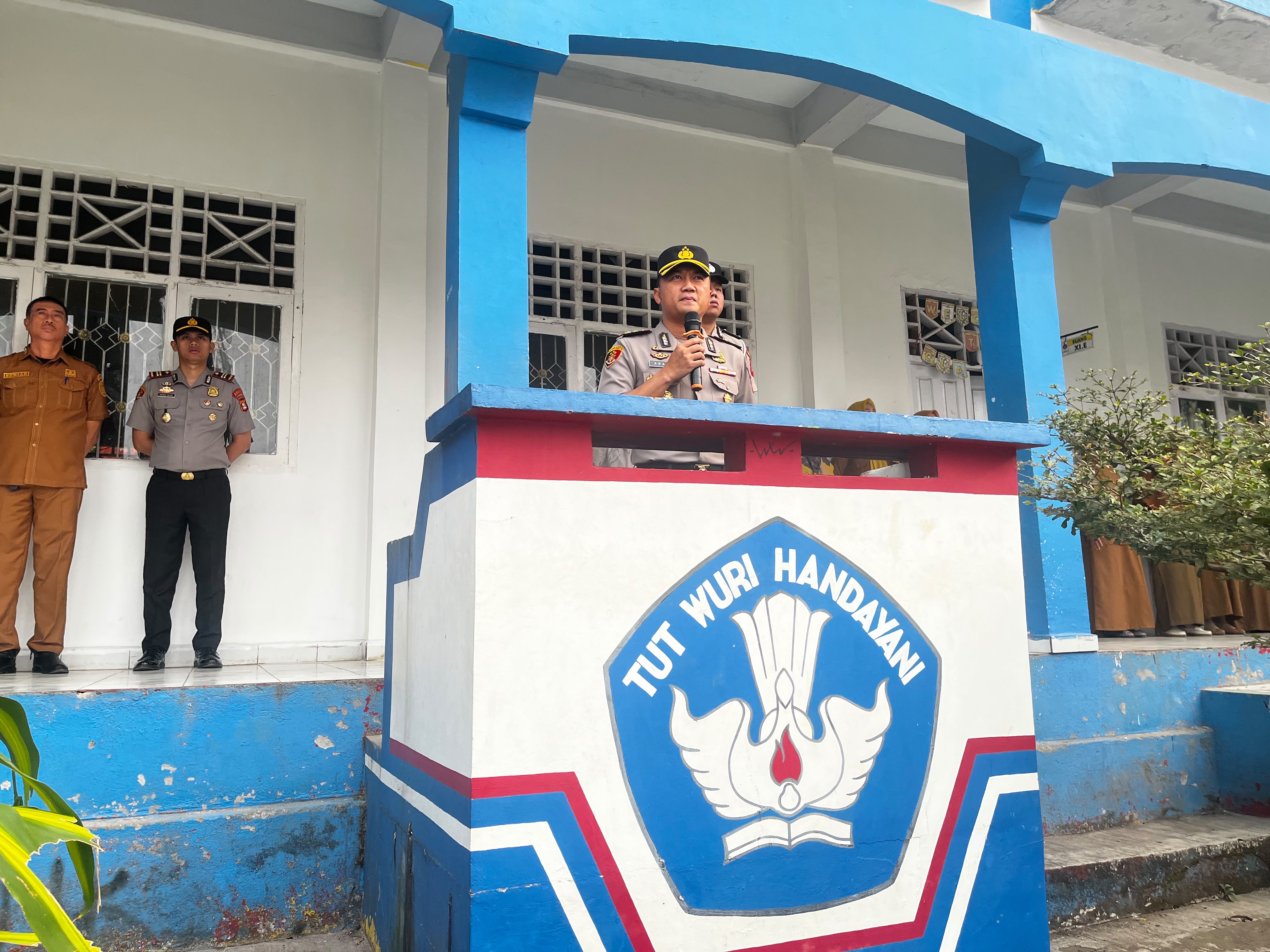 Kapolres Pagar Alam Berikan Arahan kepada Siswa SMAN 1, Tekankan Adab, Disiplin, dan Raih cita-cita