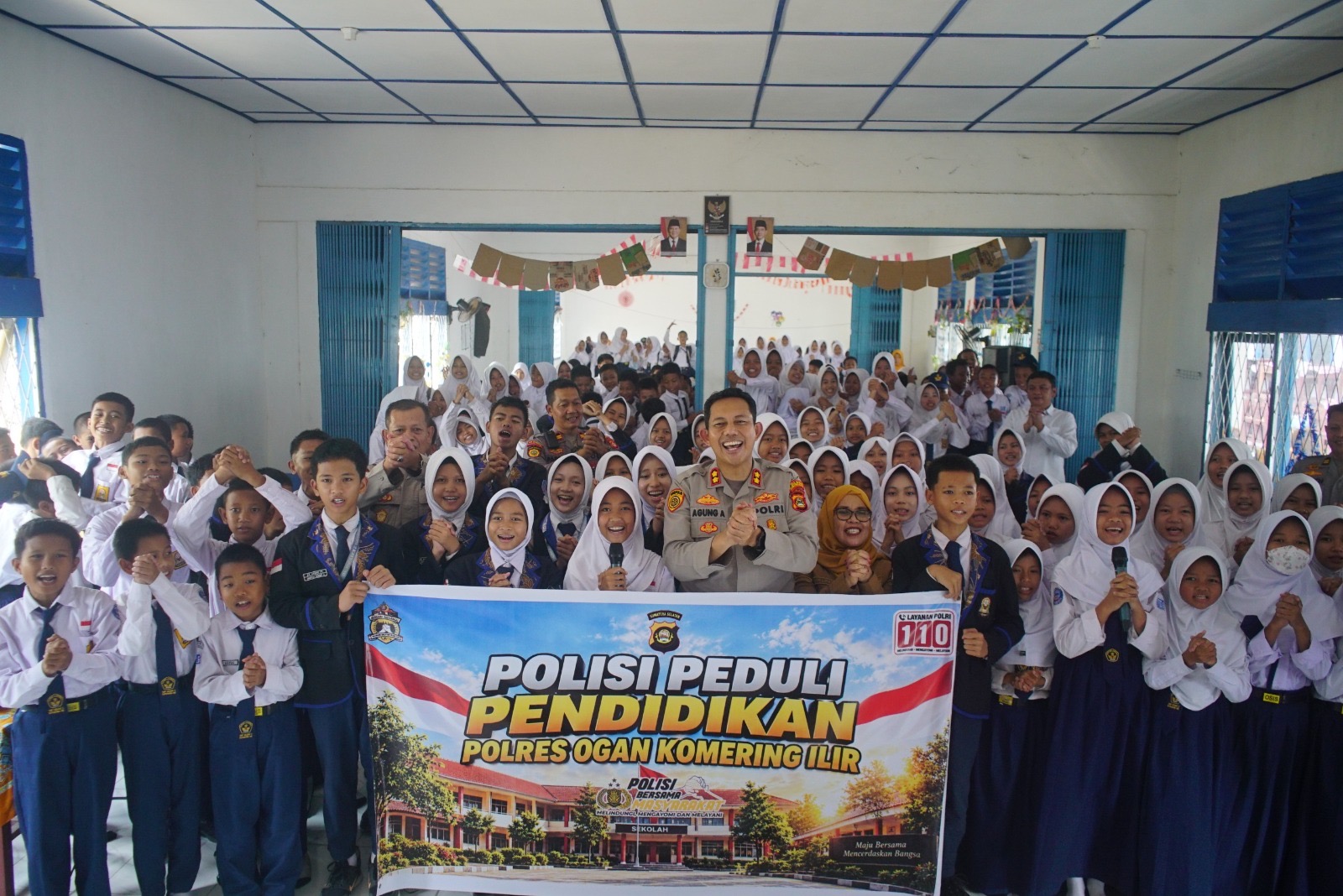 *Polres OKI Peduli Pendidikan, Kapolres Edukasi Siswa SMPN 2 Kayuagung tentang Bahaya Narkoba*