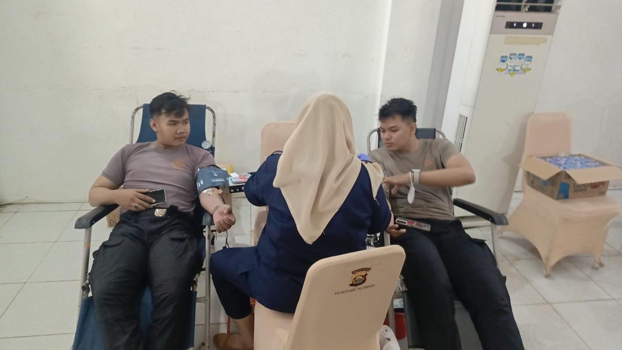 Sambut Hari Jadi ke-75 Humas Polri, Polrestabes Palembang Gelar Donor Darah