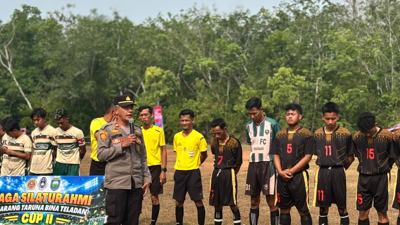 Kapolsek Lubuk Raja Hadiri Pembukaan Turnamen Sepak Bola Laga Silaturahmi Cup II Desa Lekis Rejo