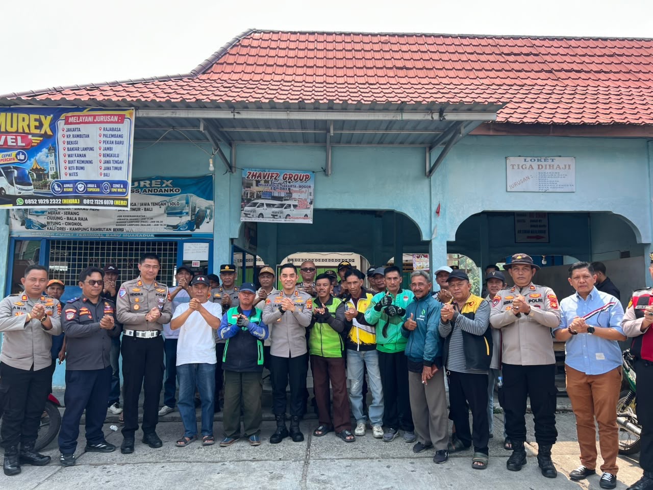 Wujudkan Program Kapolri 'Polisi Bersama Masyarakat', Kapolres OKU Selatan Dengar Aspirasi Warga di Terminal Muaradua