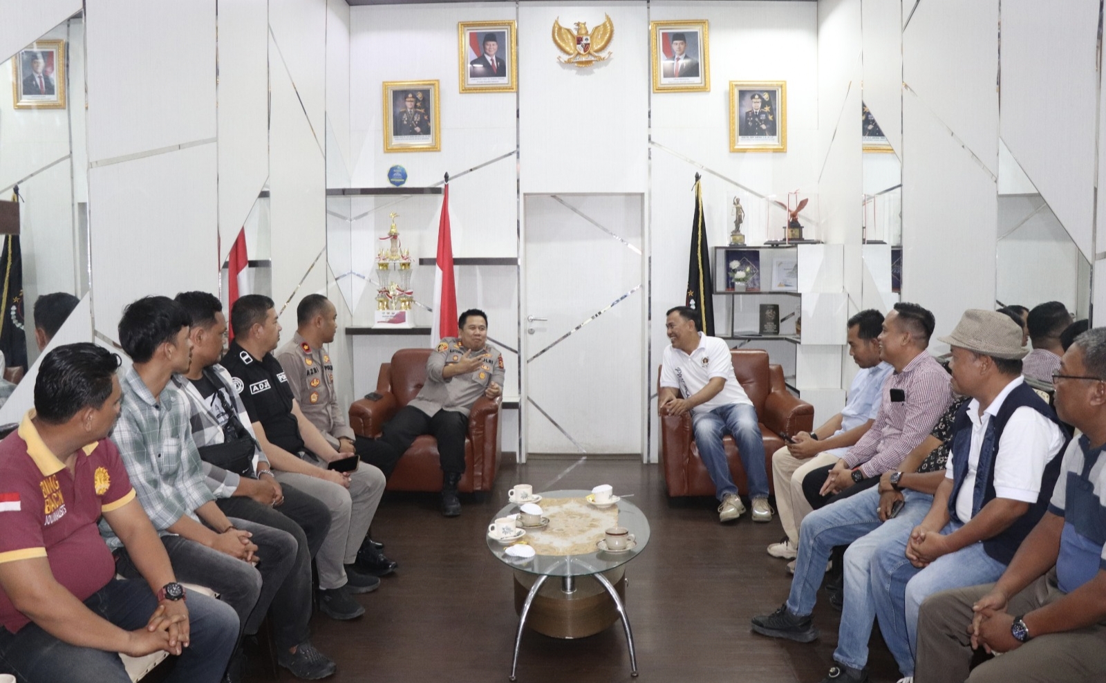 Perkuat Sinergitas Polri dan Media, AKBP Gokma Uliate Sitompul Sambut Dengan Hangat Silaturahmi Insan Pers
