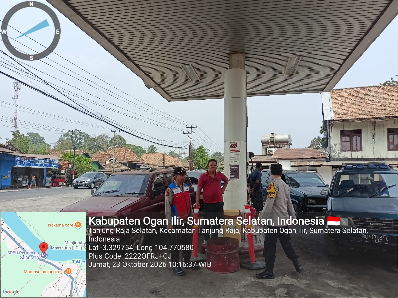 Hadir untuk Masyarakat, Polsek Tanjung Raja Urai Antrean BBM dan Lancarkan Arus Lalu Lintas