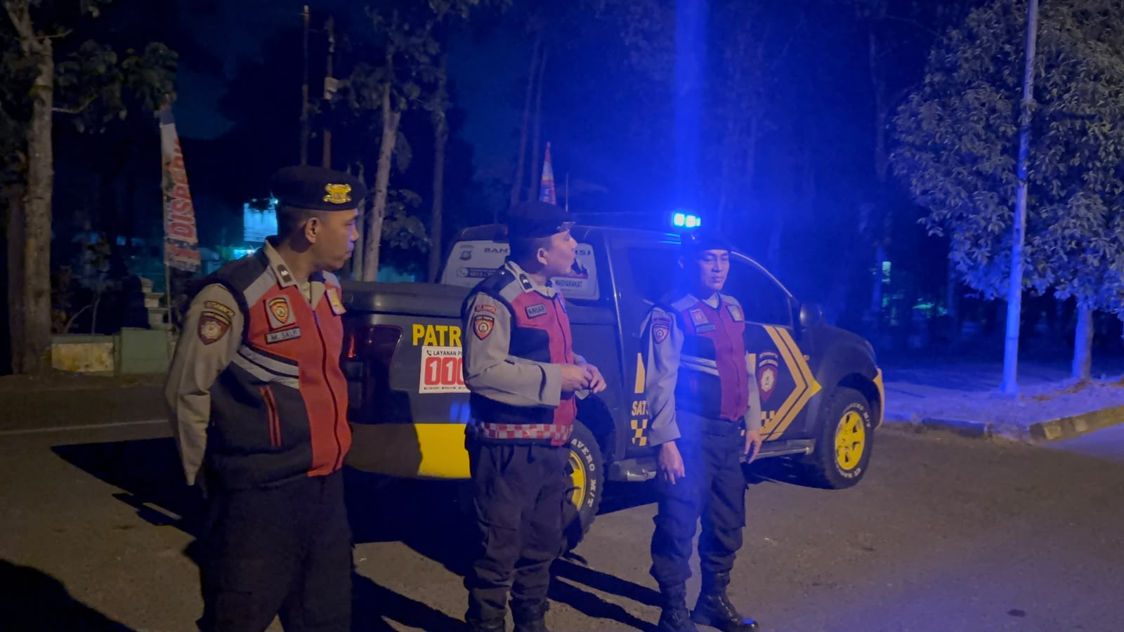 Patroli Perintis Presisi Samapta Polres Muara Enim Intensif Cegah Kejahatan Malam Hari .