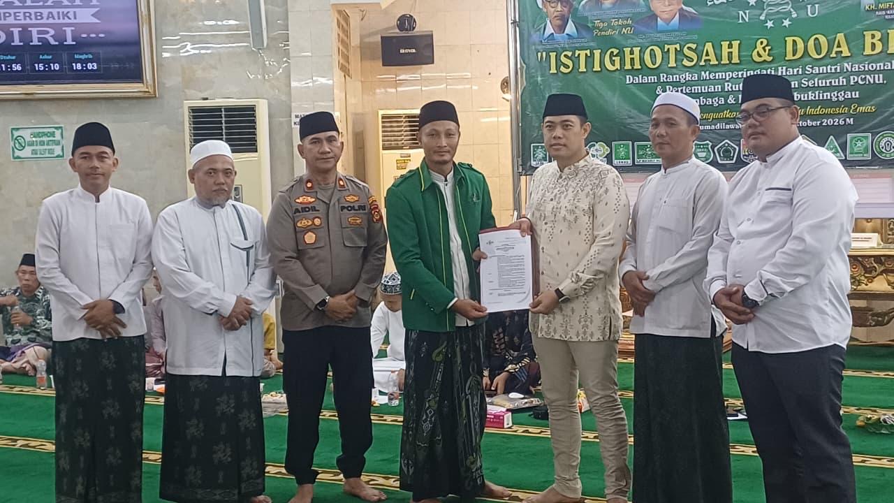 Perkuat Sinergi Polri dan Ulama, Wakapolres Lubuk Linggau Hadiri Istighozah dan Doa Bersama Hari Santri Nasional 2026