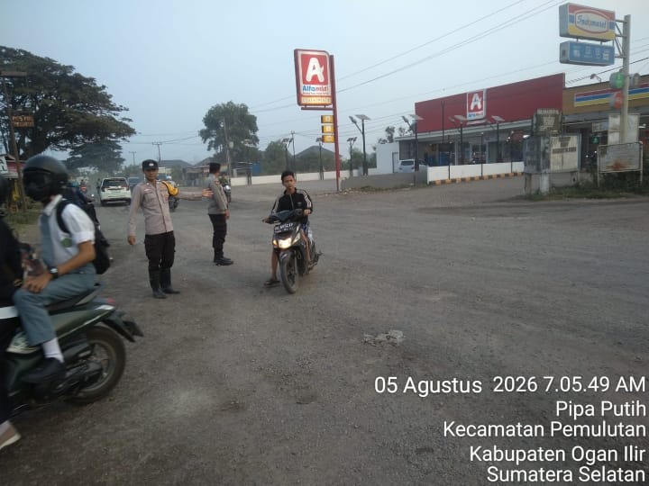 Polres Ogan Ilir Melalui Polsek Pemulutan Laksanakan Strong Point dan KRYD, Antisipasi Gangguan Kamtibmas di Wilayah Hukum Pemulutan