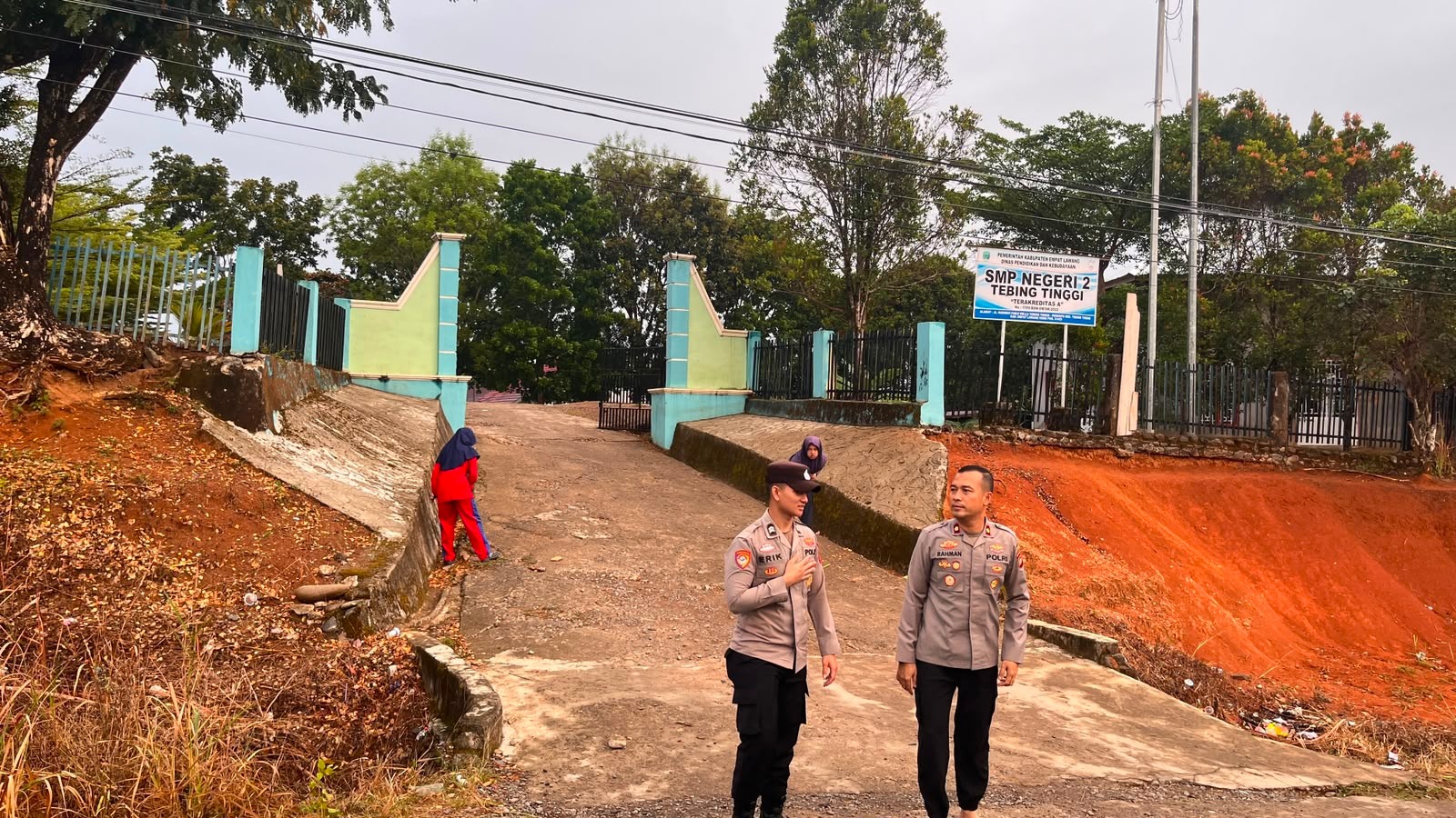 Pastikan Pelayanan Pagi Optimal, Wakapolres Empat Lawang Cek Langsung Personel Strong Point