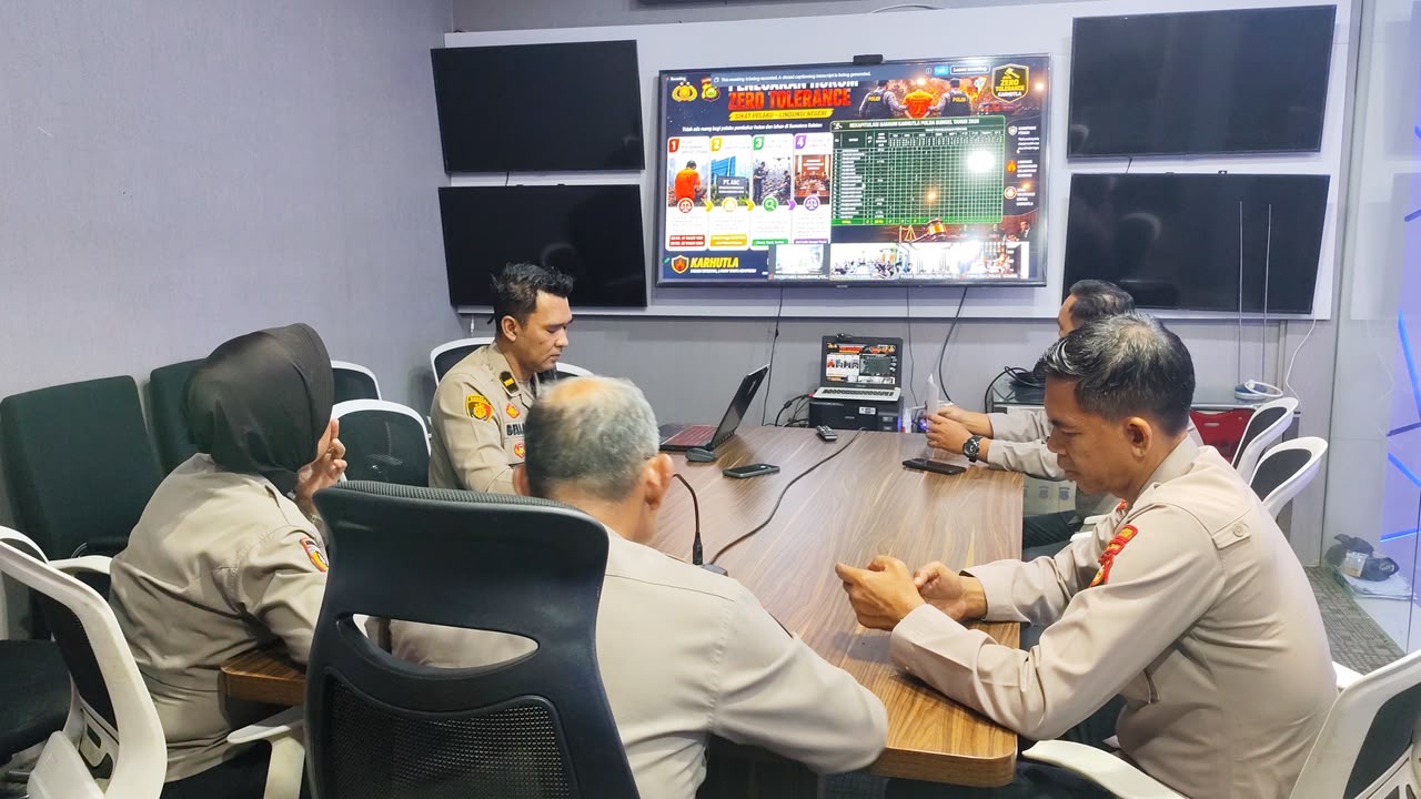 Perkuat Kesiapsiagaan Karhutla, Polrestabes Palembang Ikuti Arahan Polda Sumsel Melalui Zoom Meeting