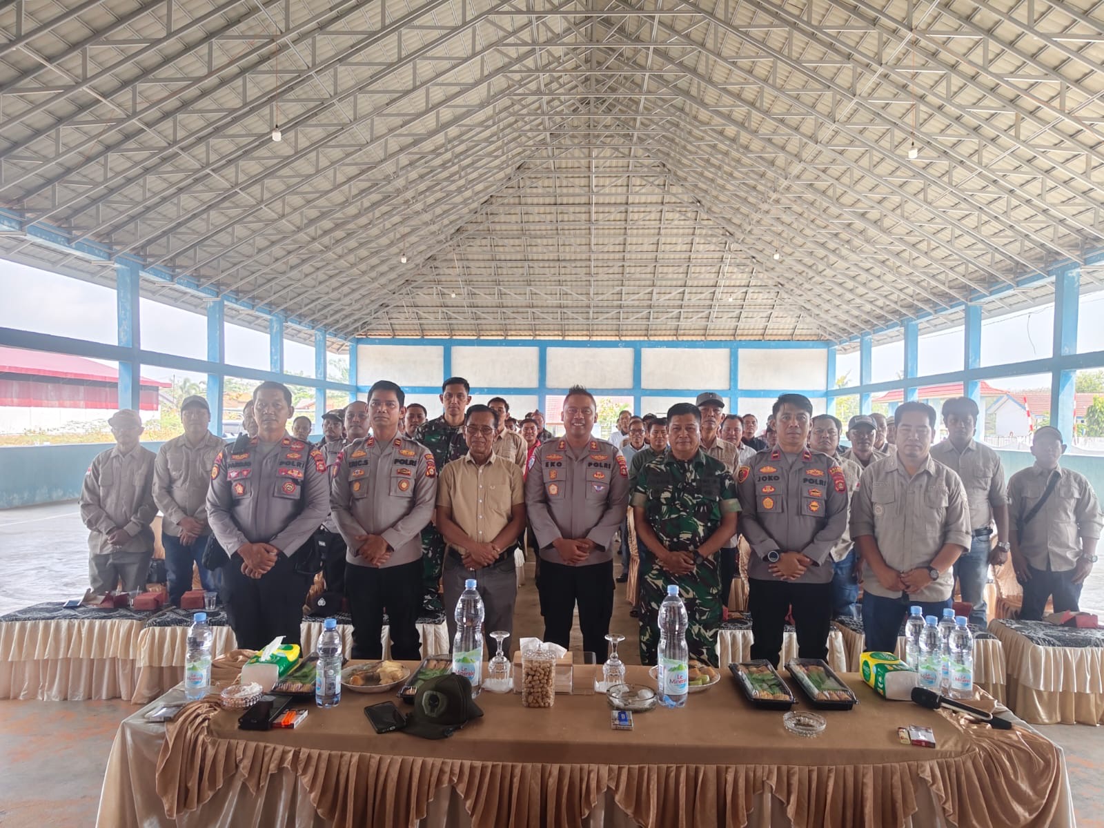 *Kapolres OKI Silaturahmi dengan Kades se-Lempuing Jaya, Ajak Warga Cegah Karhutla*