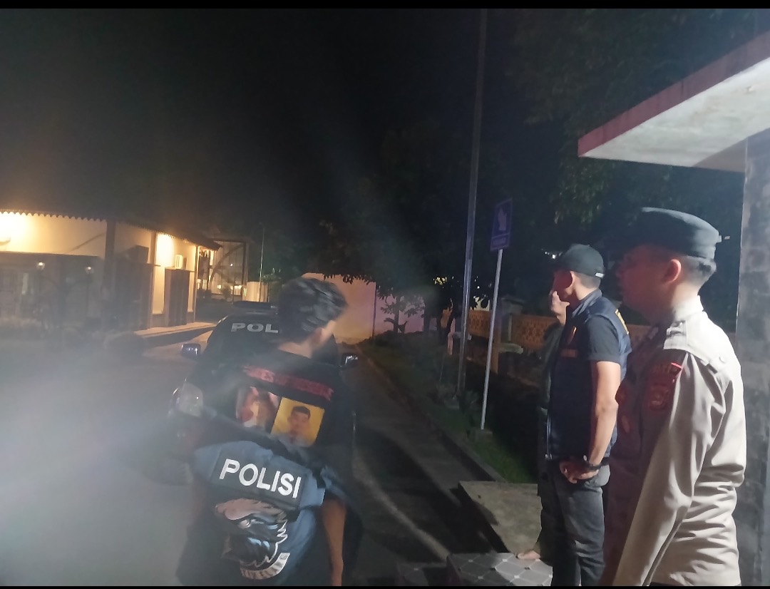 KRYD Polsek Talang Ubi Sasar SPBU dan Dekranasda, Polisi Ingatkan Warga Tertib Berlalu Lintas