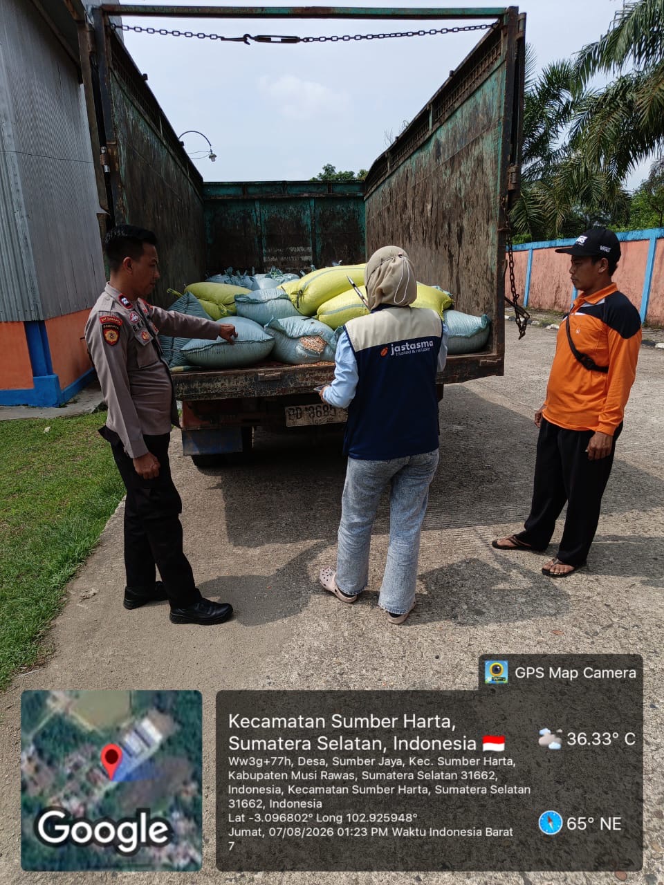 Polsek Muara Kelingi Dampingi Petani Salurkan 2,3 Ton Jagung ke Bulog, Hasil Panen Lulus Uji Kualitas