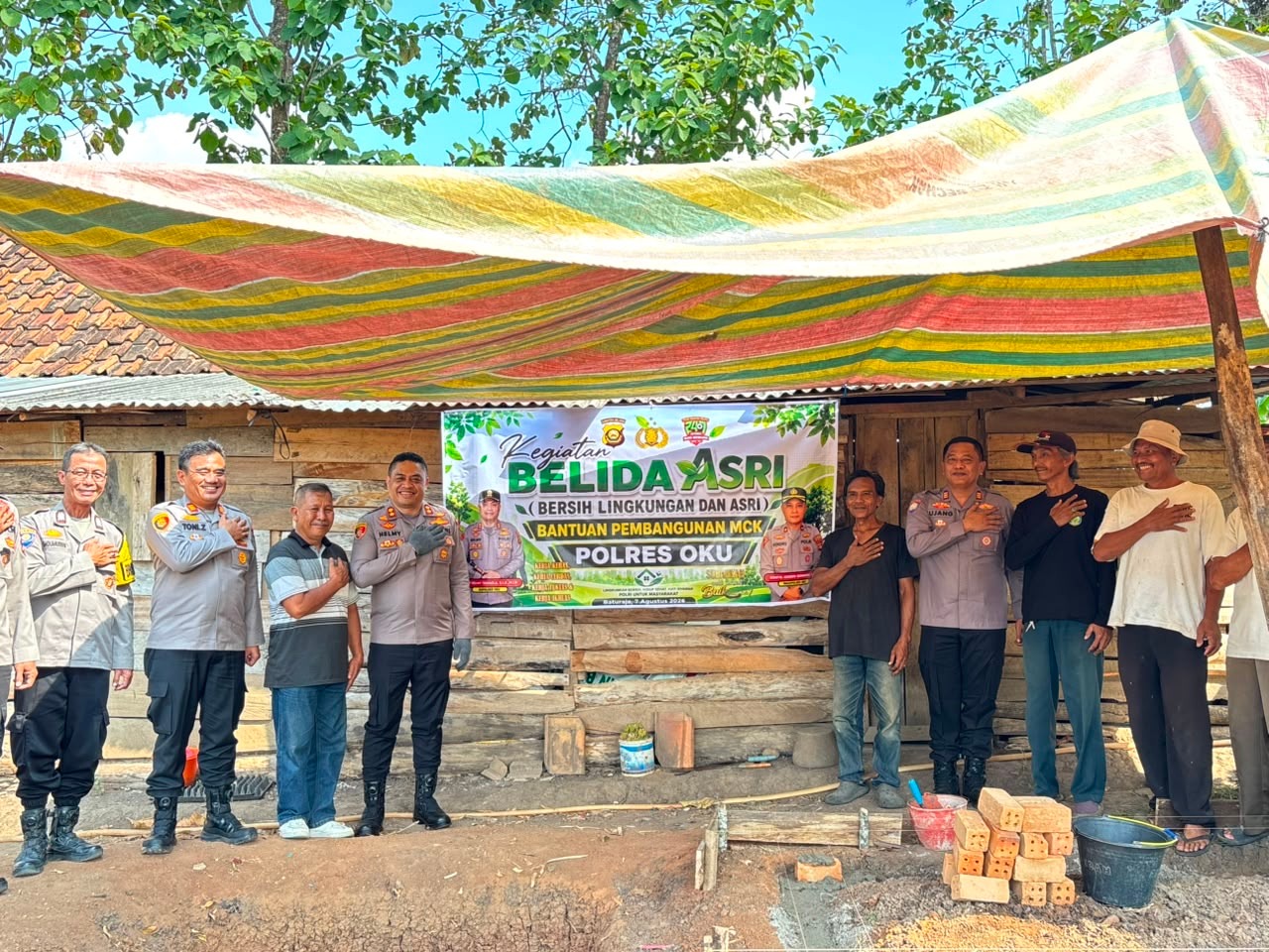 Program Belida Asri Polres Oku,  Hadirkan Bantuan MCK Bagi Warga