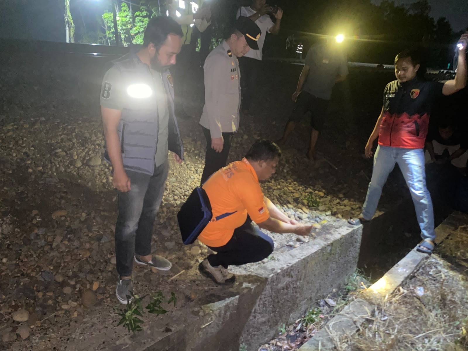 RESPONS CEPAT POLRES PRABUMULIH, PENANGANAN INSIDEN KA BABARANJANG DILAKUKAN SESUAI SOP