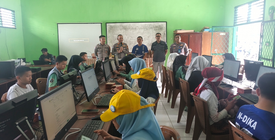 Merajut Masa Depan Digital: Polres Musi Rawas Bekali Generasi Gen Z SMA Negeri 2 Muara Beliti dengan Literasi AI