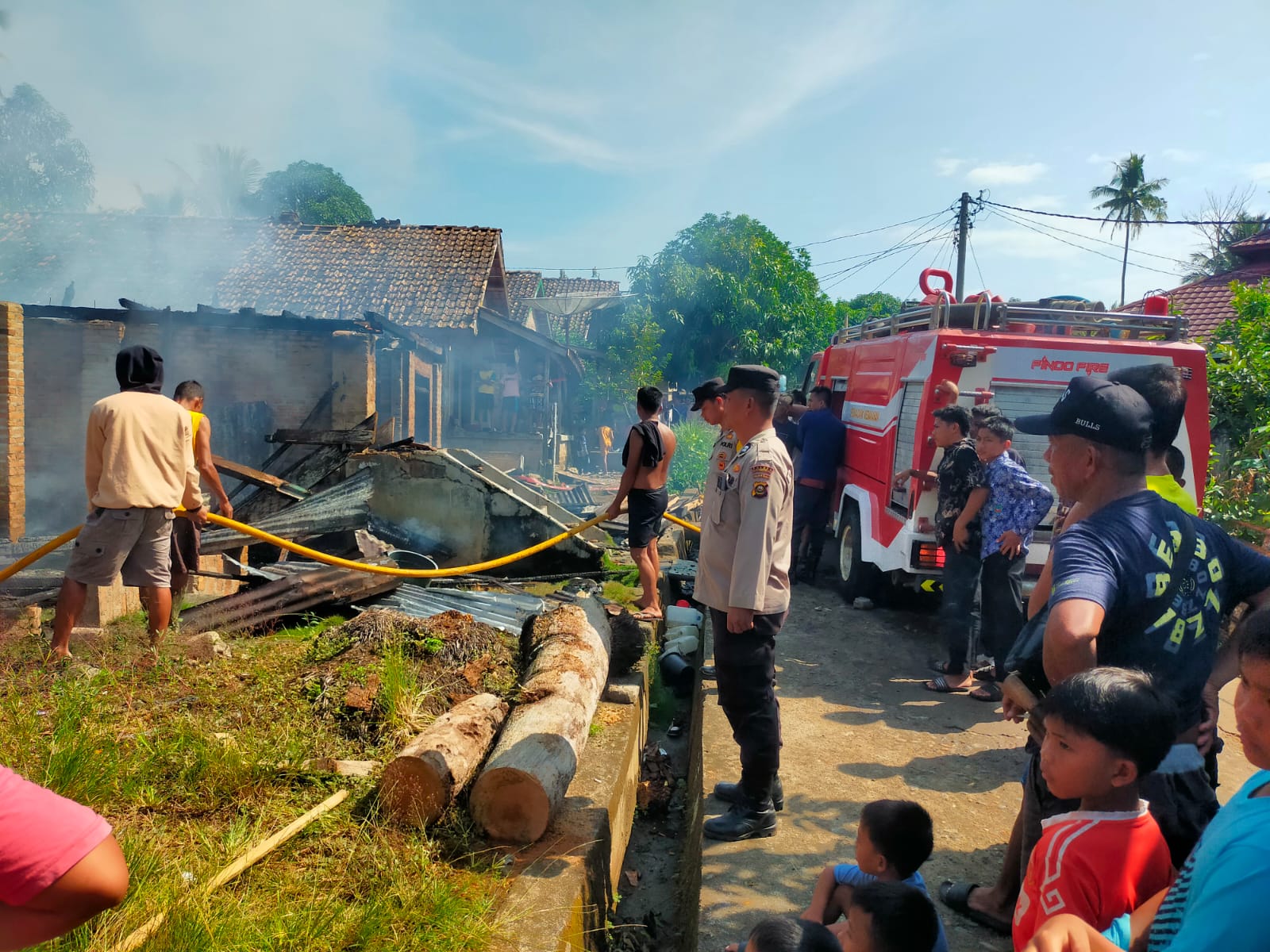 Rumah Panggung Semi Permanen di Lengkiti OKU Ludes Terbakar, Diduga Akibat Korsleting Listrik