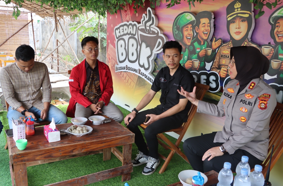 Kapolres Ogan Ilir Buka Ruang Komunikasi, Ngopi Bareng Mahasiswa Perkuat Sinergi Jaga Kamtibmas
