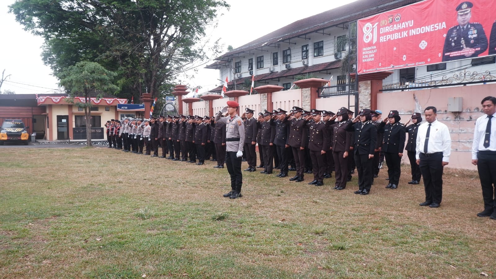 Polres Muara Enim Gelar Upacara Peringatan HUT ke-81 Kemerdekaan Republik Indonesia