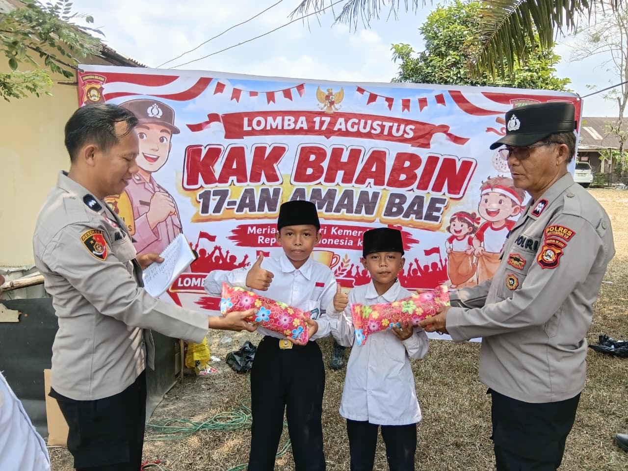 Semarak HUT ke-81 RI, “KAK BHABIN 17an” Polsek Tulung Selapan Hadirkan Keceriaan dan Pererat Kedekatan dengan Masyarakat