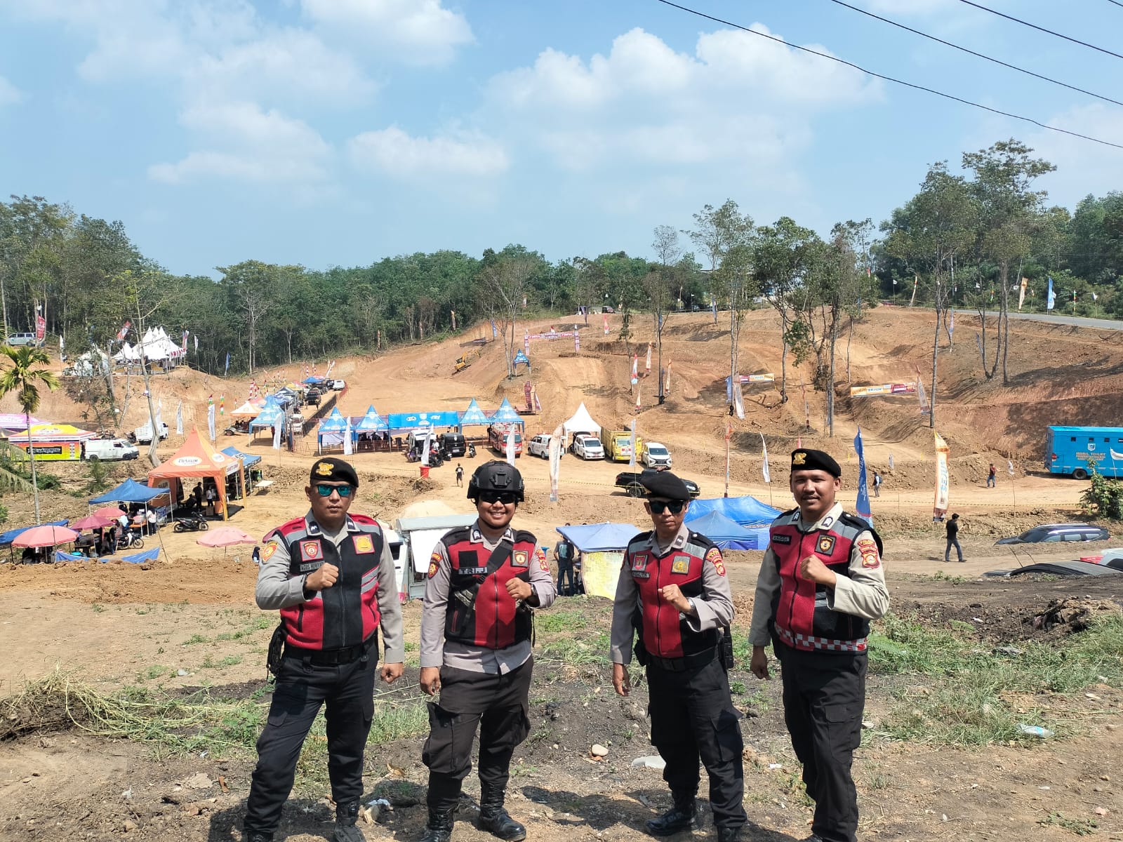 Semarak HUT RI ke-81, Kejuaraan Grasstrack Kapolres Cup Ramaikan Sirkuit Manggul Lahat