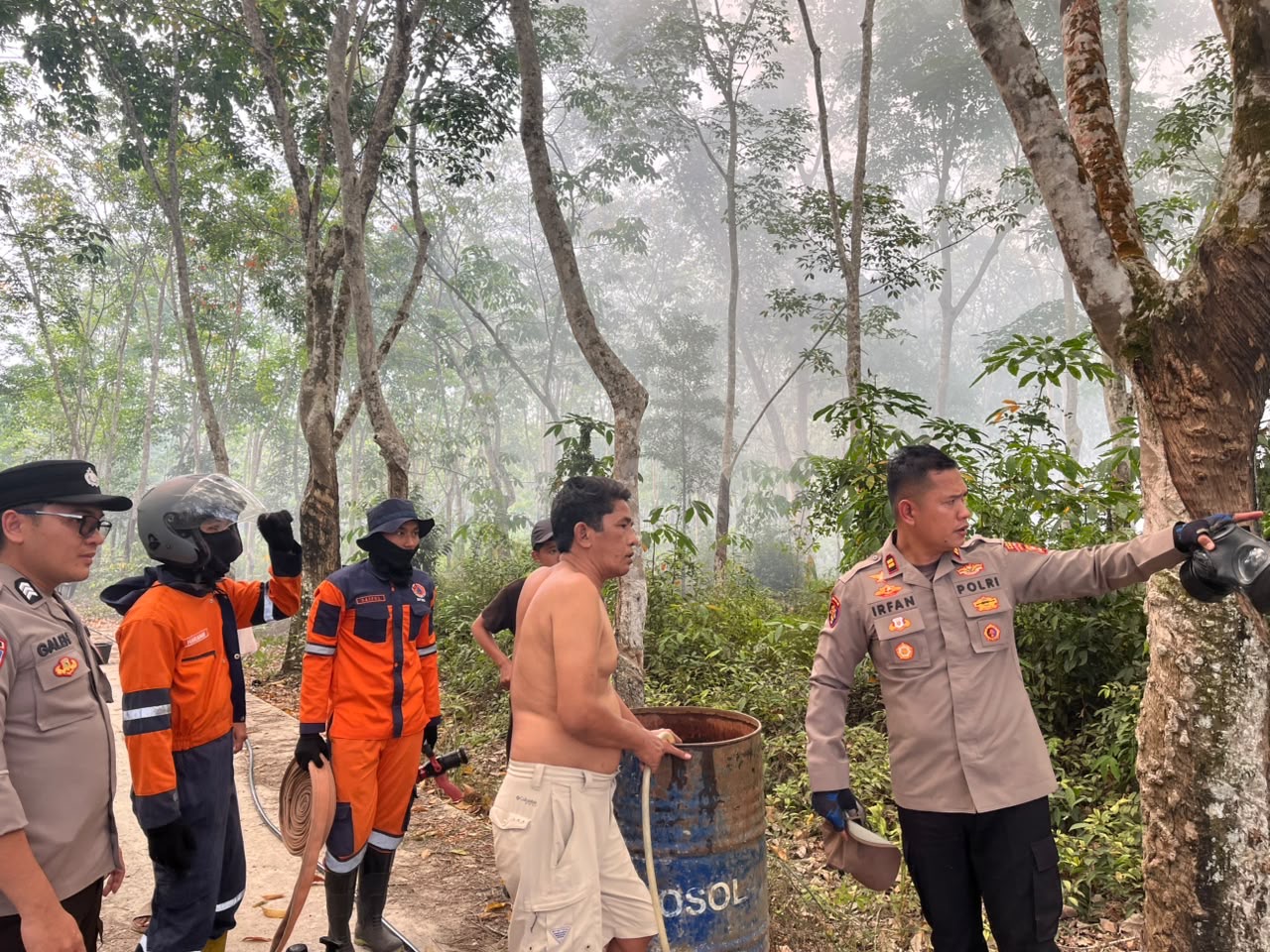 Patroli Gabungan Polsek Rantau Alai Polres Ogan ilir dan Forkopimcam Tekan Potensi terjadinya Karhutla demi keselamatan bersama